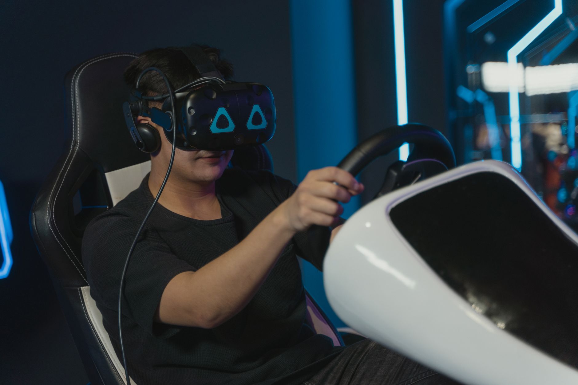 VR Cinema Egypt — تجربة السينما الواقعية الافتراضية في مصر مع VR Cinema Egypt