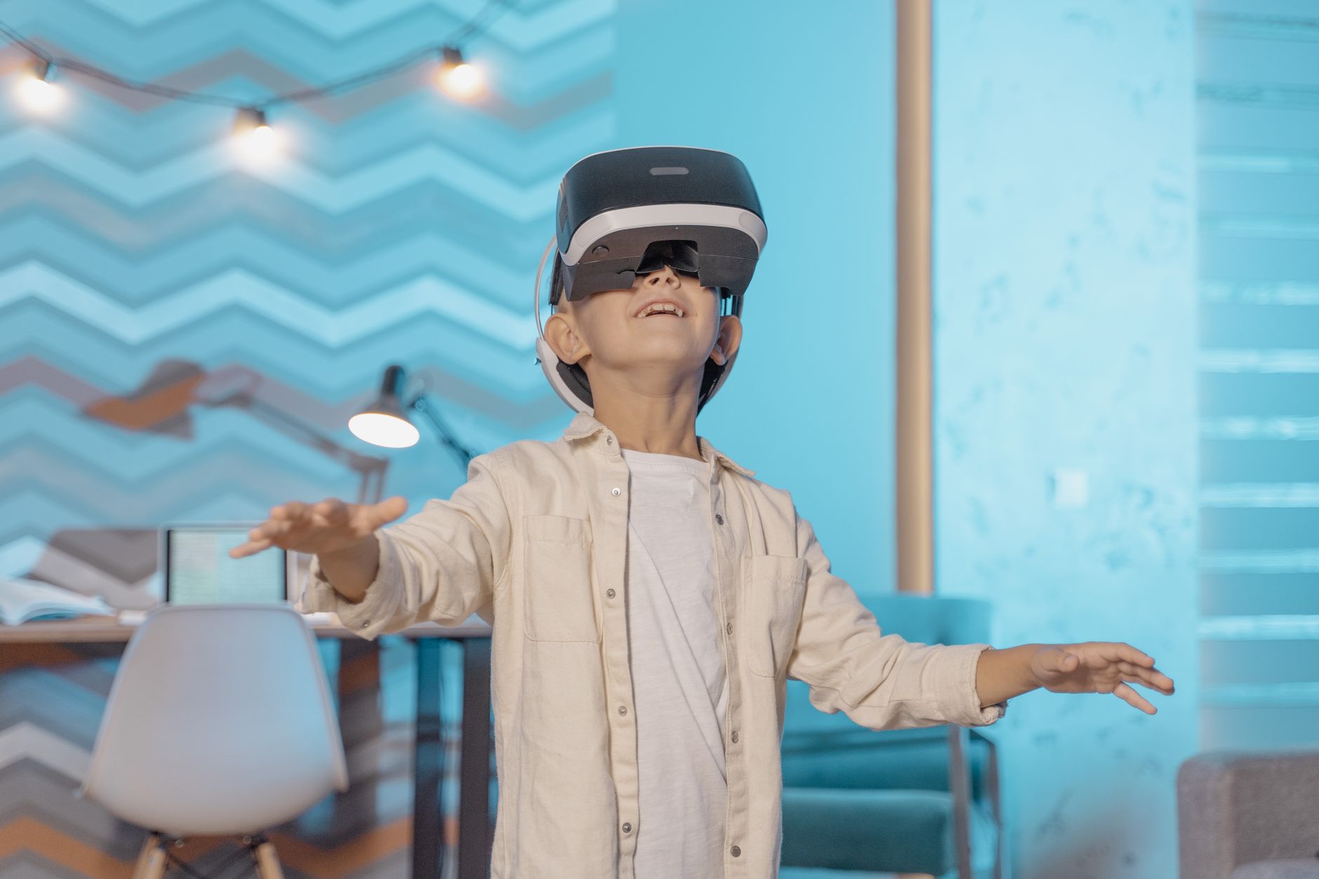 أجهزة VR للملاهي 2026: دليلك الشامل لتجهيز الملاهي في مصر — أجهزة VR للملاهي | I Play Egypt